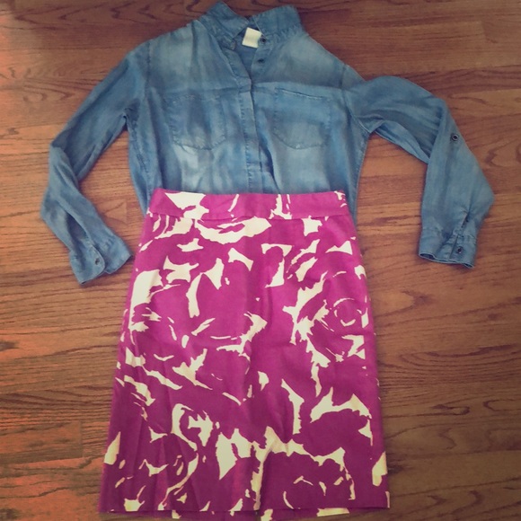 J. Crew Dresses & Skirts - J.Crew Pencil Skirt